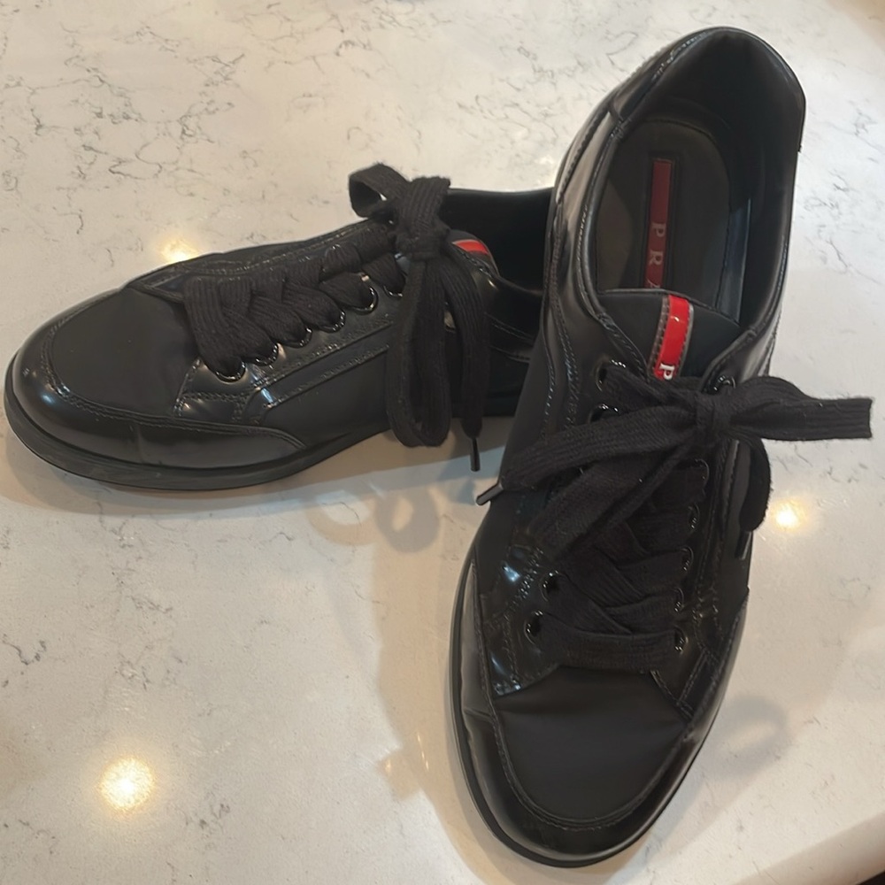 Men’s Prada black sneakers like new 40